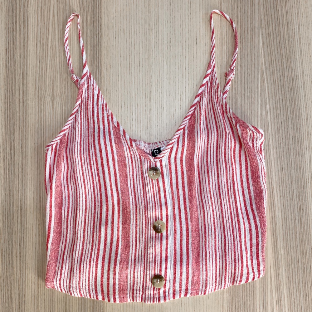 SOLD‼️WHITE AND RED STRIPED TOP ✨